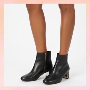 Carlo Pazolini Black Leather Zip Ankle Booties Size 6